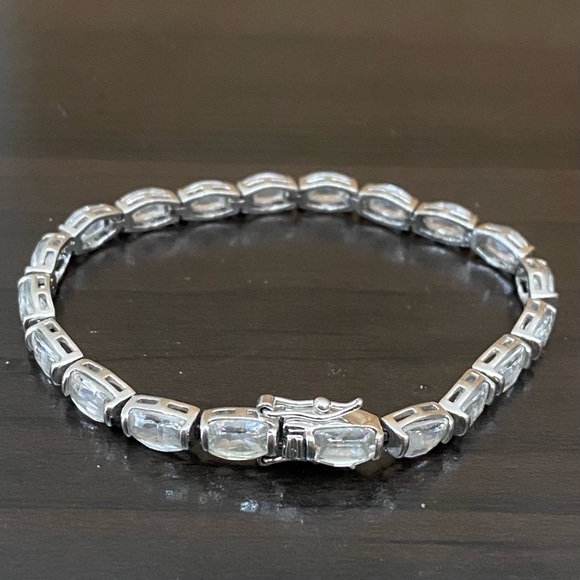 Vintage FAS 925 Stamped Sterling Silver CZ Cubic Zirconia Tennis Bracelet - Picture 3 of 16